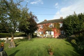 4 bedroom Detached f...